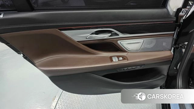 BMW 7 Series (G11) id 4746894 из Кореи 17