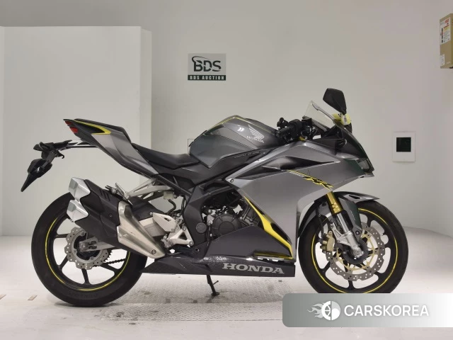 Проданный Honda CBR250RR ABS 2017 из Японии