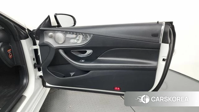 Mercedes-Benz E-Class W213 id 4293099 из Кореи 17