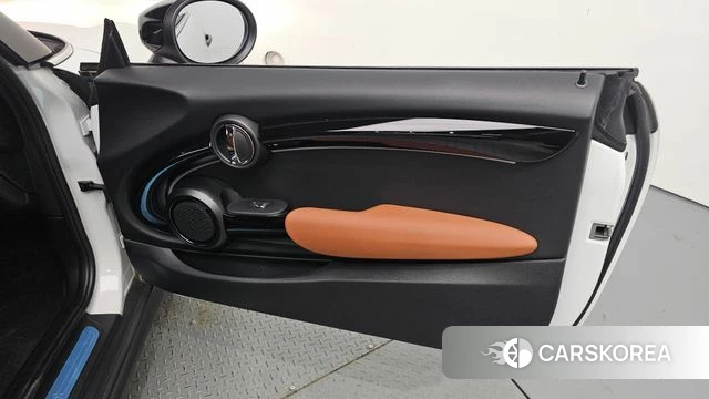 Mini Cooper S id 4682090 из Кореи 17