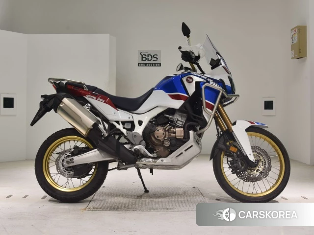 Проданный Honda CRF1000L AFRICA TWIN 2018 из Японии