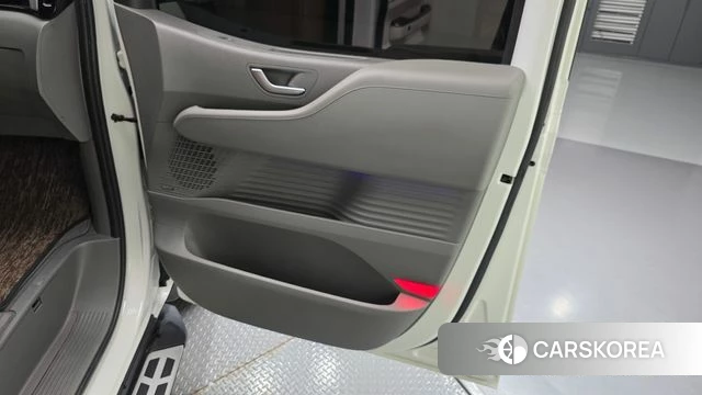 Hyundai Staria id 4548690 из Кореи 17