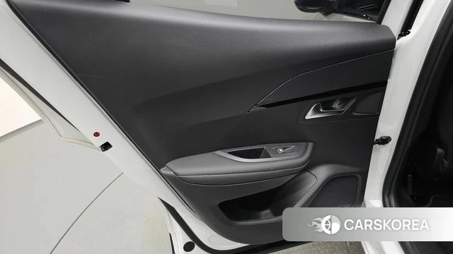 Peugeot e-2008 second generation id 4549141 из Кореи 17