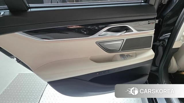 BMW 7 Series (G11) id 4542724 из Кореи 17