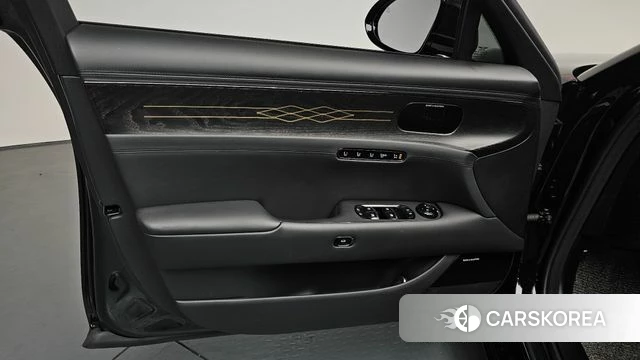 Genesis G90 (RS4) id 4612568 из Кореи 17