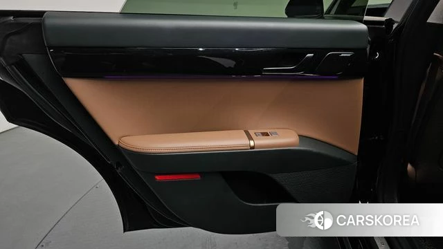 Hyundai Grandeur Hybrid (GN7) id 4591945 из Кореи 17