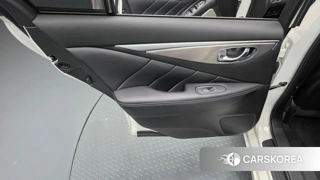Infiniti Q50 id 4446430 из Кореи 17
