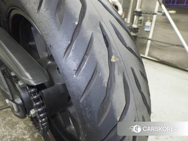 Проданный Honda CBR400R id 4199766 из Японии, фото 17