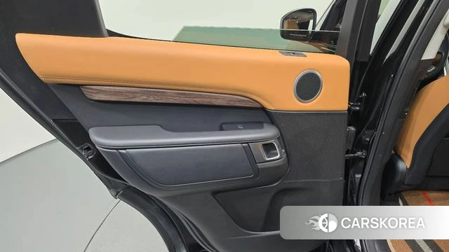 Land Rover Discovery 5 id 4689085 из Кореи 17