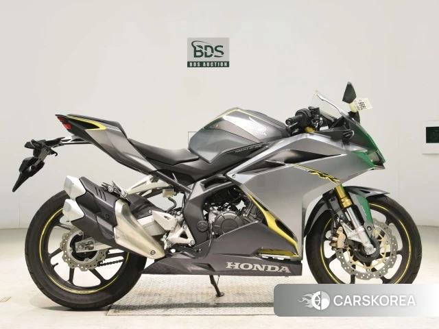 Проданный Honda CBR250RR ABS 2017 из Японии