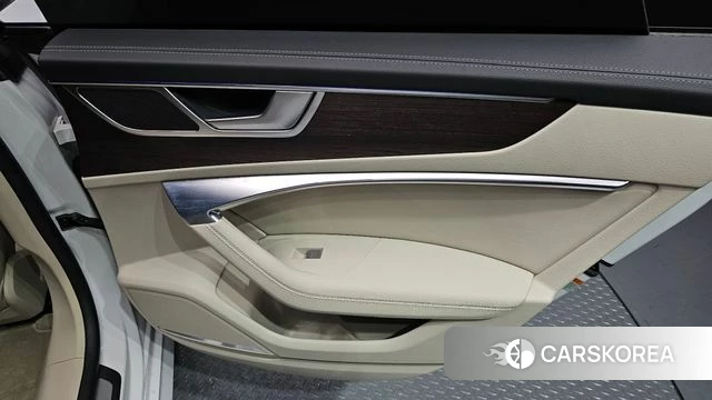 Audi A7 (4K) id 4534962 из Кореи 17