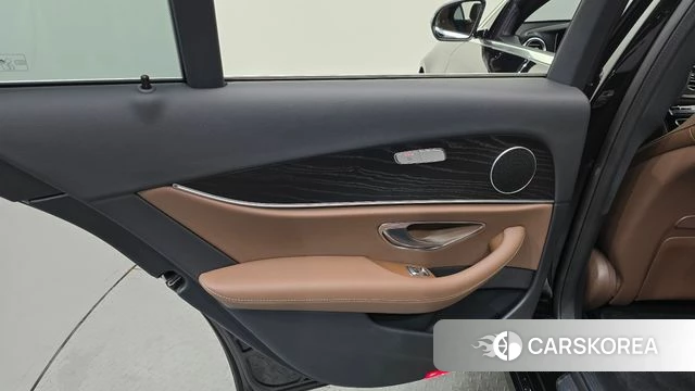 Mercedes-Benz E-Class W213 id 4739802 из Кореи 17