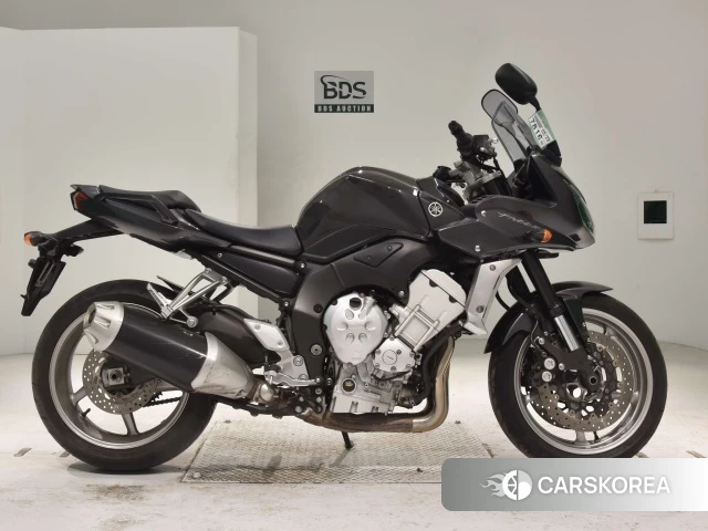 Проданный Yamaha FZ1 FEATHER 2013 из Японии