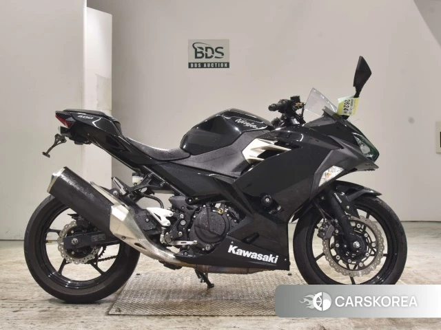Проданный Kawasaki NINJA 400 2018 из Японии, фото 2