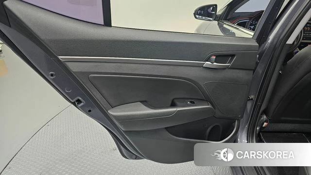 Hyundai Avante AD id 4448215 из Кореи 17
