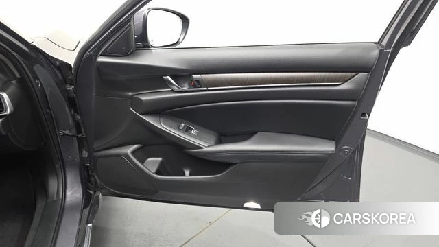 Honda Accord 10th Generation id 4525810 из Кореи 17
