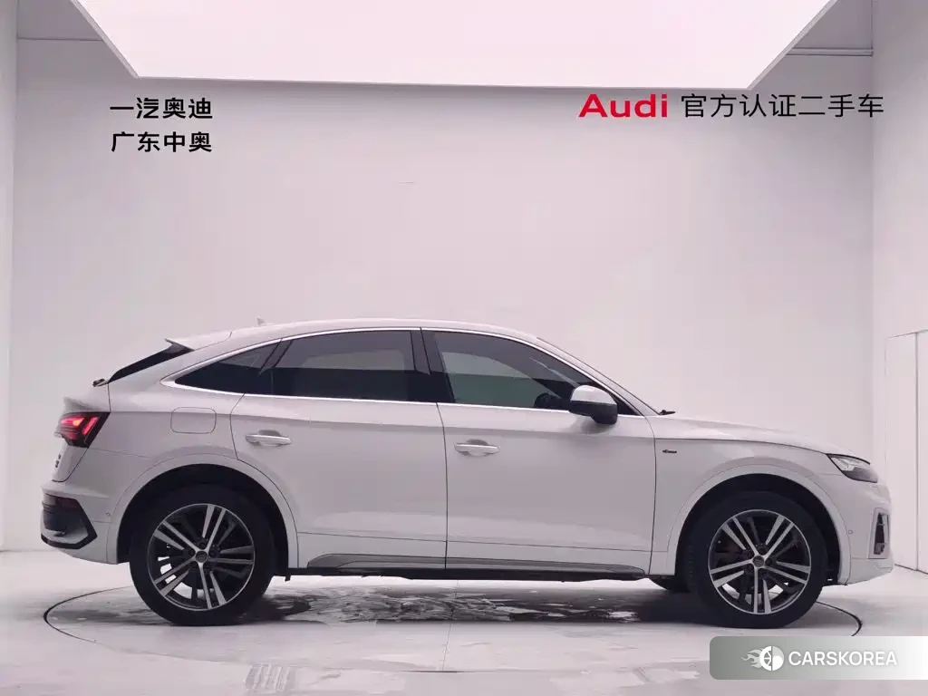 Audi Q5L id 4601792 из Китая 17