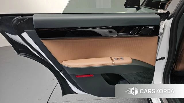 Hyundai Grandeur Hybrid (GN7) id 4608059 из Кореи 17