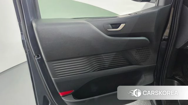 Hyundai Staria id 4848863 из Кореи 17