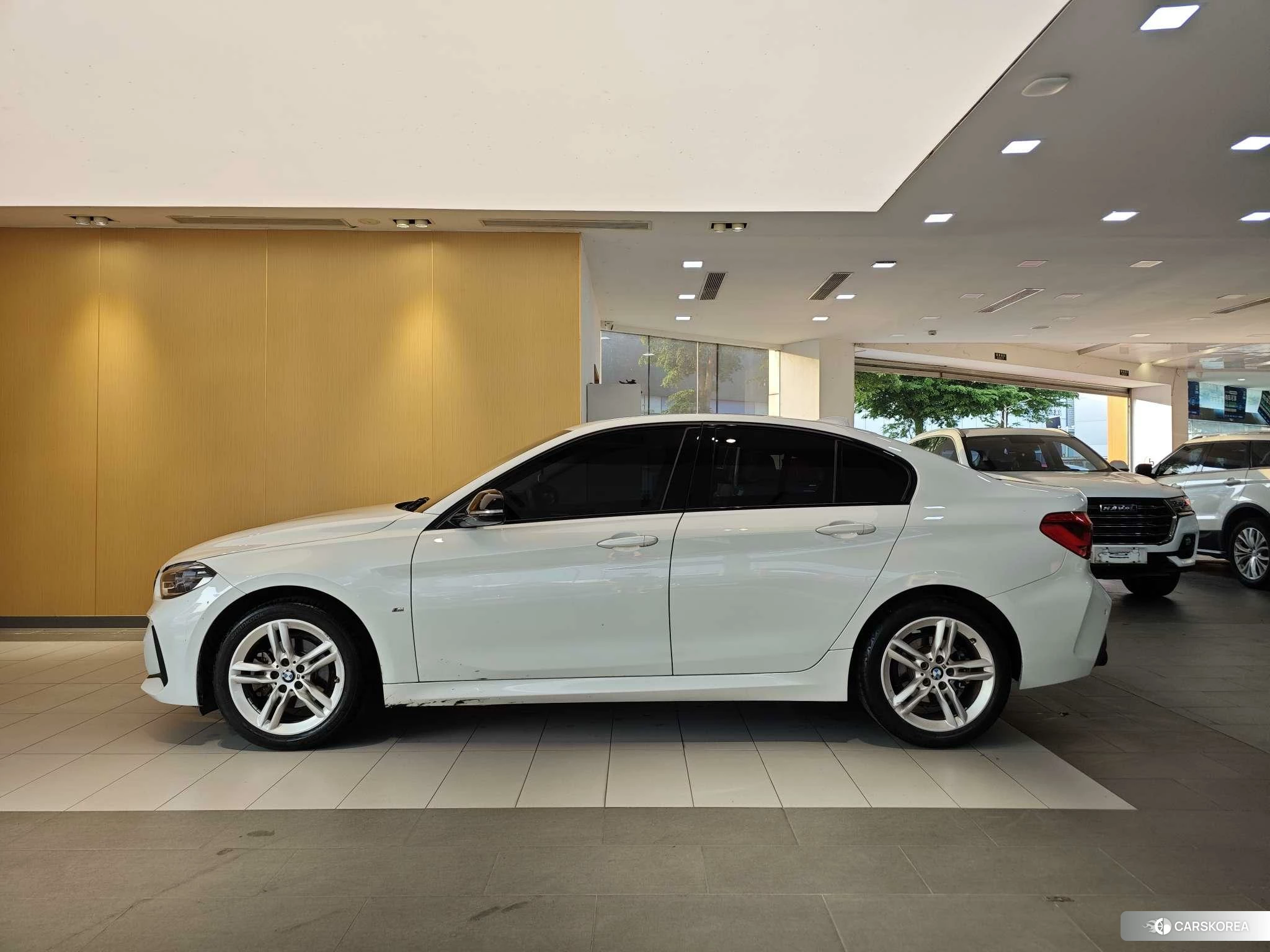 BMW 1 series id 4486148 из Китая 17