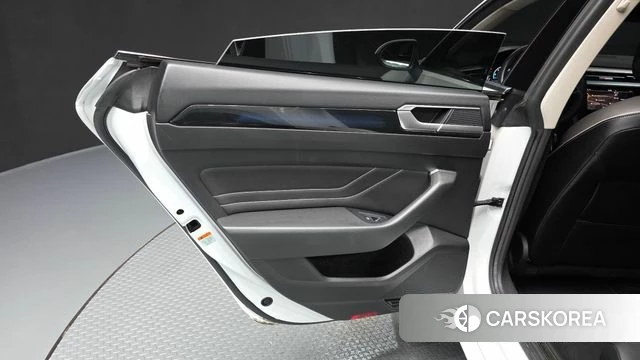 Volkswagen Arteon id 4670930 из Кореи 17