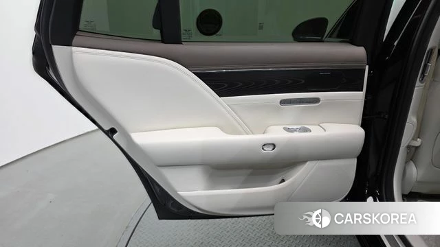 Genesis G90 (RS4) id 4343155 из Кореи 17