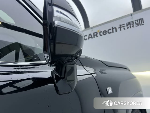 Lexus LX id 4263384 из Китая 17