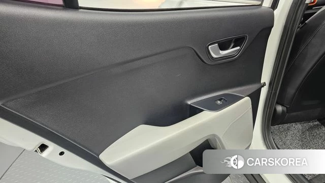 Kia Stonic id 4482836 из Кореи 17