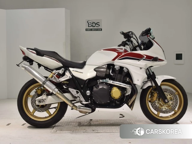 Проданный Honda CB1300SF BOLDOR 2012 из Японии, фото 2