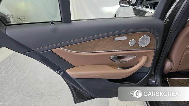 Mercedes-Benz E-Class W213 id 4899280 из Кореи 17