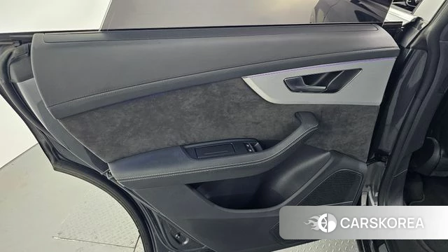 Audi Q8 (4M) id 4249741 из Кореи 17