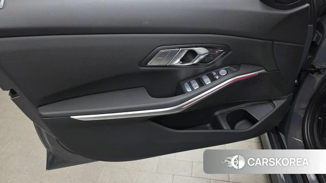 BMW 3 Series (G20) id 4724930 из Кореи 17