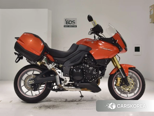 Проданный Triumph TIGER 1050 2011 из Японии