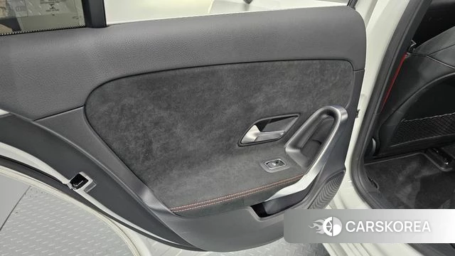 Mercedes-Benz A-Class W177 id 4524748 из Кореи 17