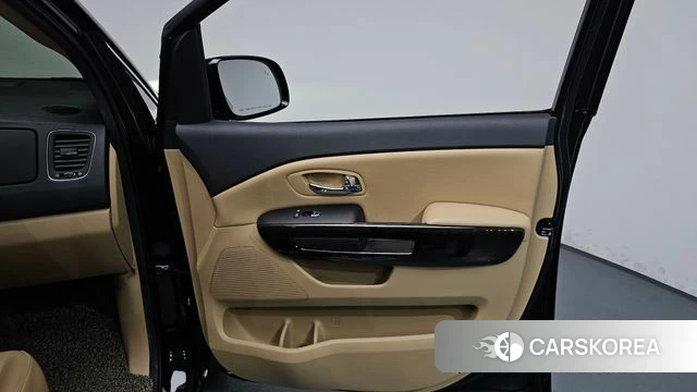Kia The New Carnival id 4568214 из Кореи 17