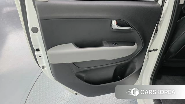 Kia The New Kia Ray EV id 4432904 из Кореи 17