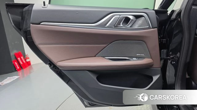 BMW i4 id 4757866 из Кореи 17