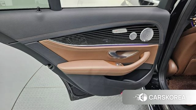 Mercedes-Benz E-Class W213 id 4224648 из Кореи 17