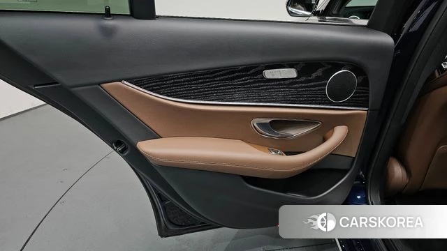 Mercedes-Benz E-Class W213 id 4662710 из Кореи 17