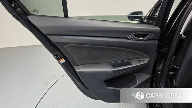 Volkswagen Golf 8th Generation id 4763316 из Кореи 17