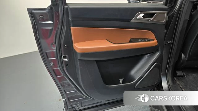 Ssangyong Rexton Sports id 4188347 из Кореи 17