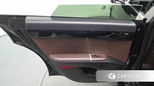 Hyundai Grandeur Hybrid (GN7) id 4395400 из Кореи 17