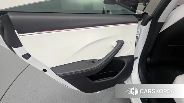 Tesla Model 3 id 4578976 из Кореи 17