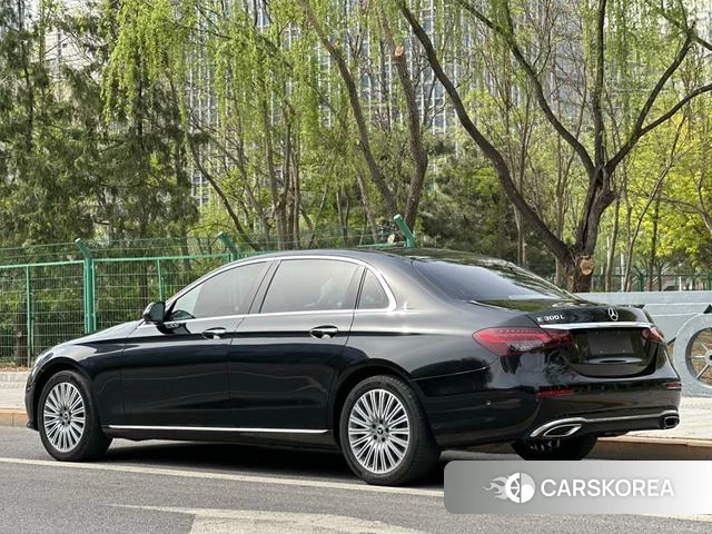 Mercedes-Benz E-class id 4256597 из Китая 17