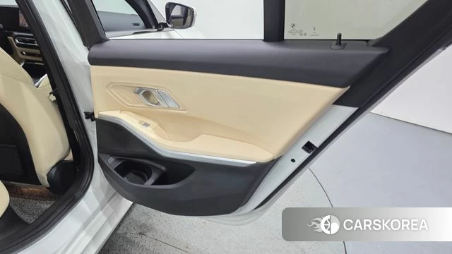 BMW 3 Series (G20) id 4292588 из Кореи 17