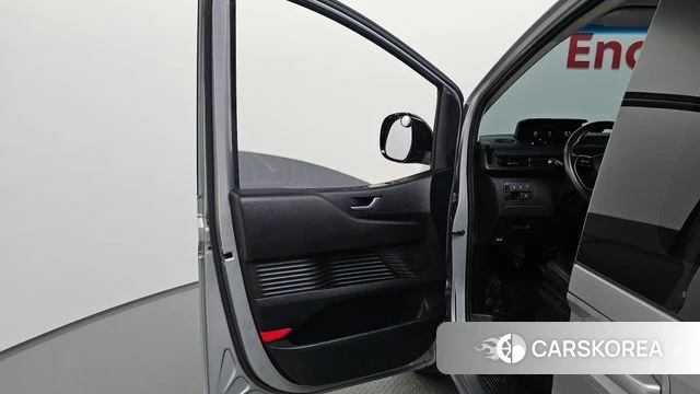 Hyundai Staria id 4231360 из Кореи 17