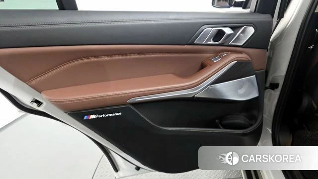 BMW X7 (G07) id 4282754 из Кореи 17