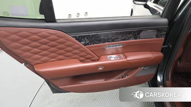 Genesis G90 (RS4) id 4376231 из Кореи 17