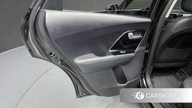 Kia Niro id 4285616 из Кореи 17