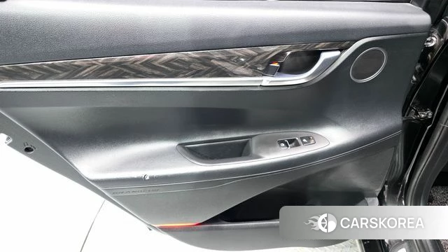 Hyundai Grandeur IG id 4447271 из Кореи 17